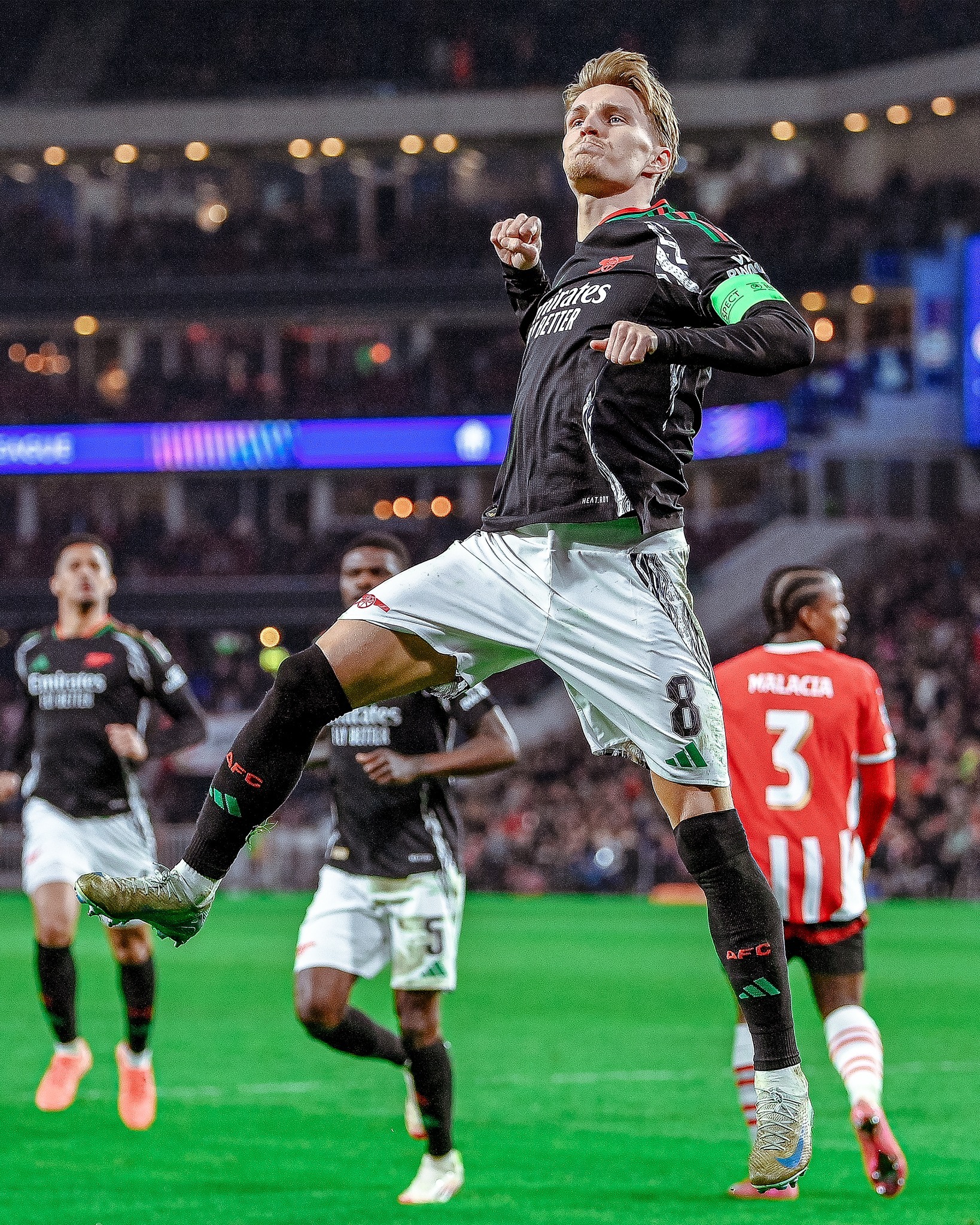 开云体育官网-阿森纳前锋连续进球，成为球队亮点