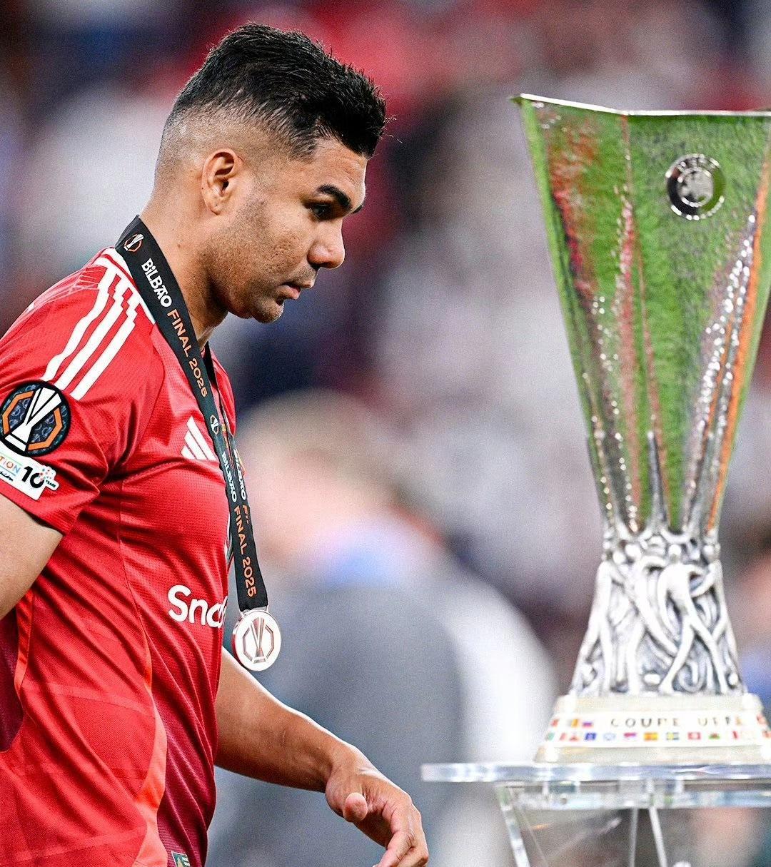 关于曼联客场求胜无果,积分榜逐渐落后劲敌的信息 关于曼联客场求胜无果,积分榜逐渐落后劲敌的信息